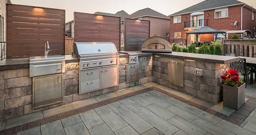 GreenScene-Landscaping-Mississauga-OutdoorKitchen